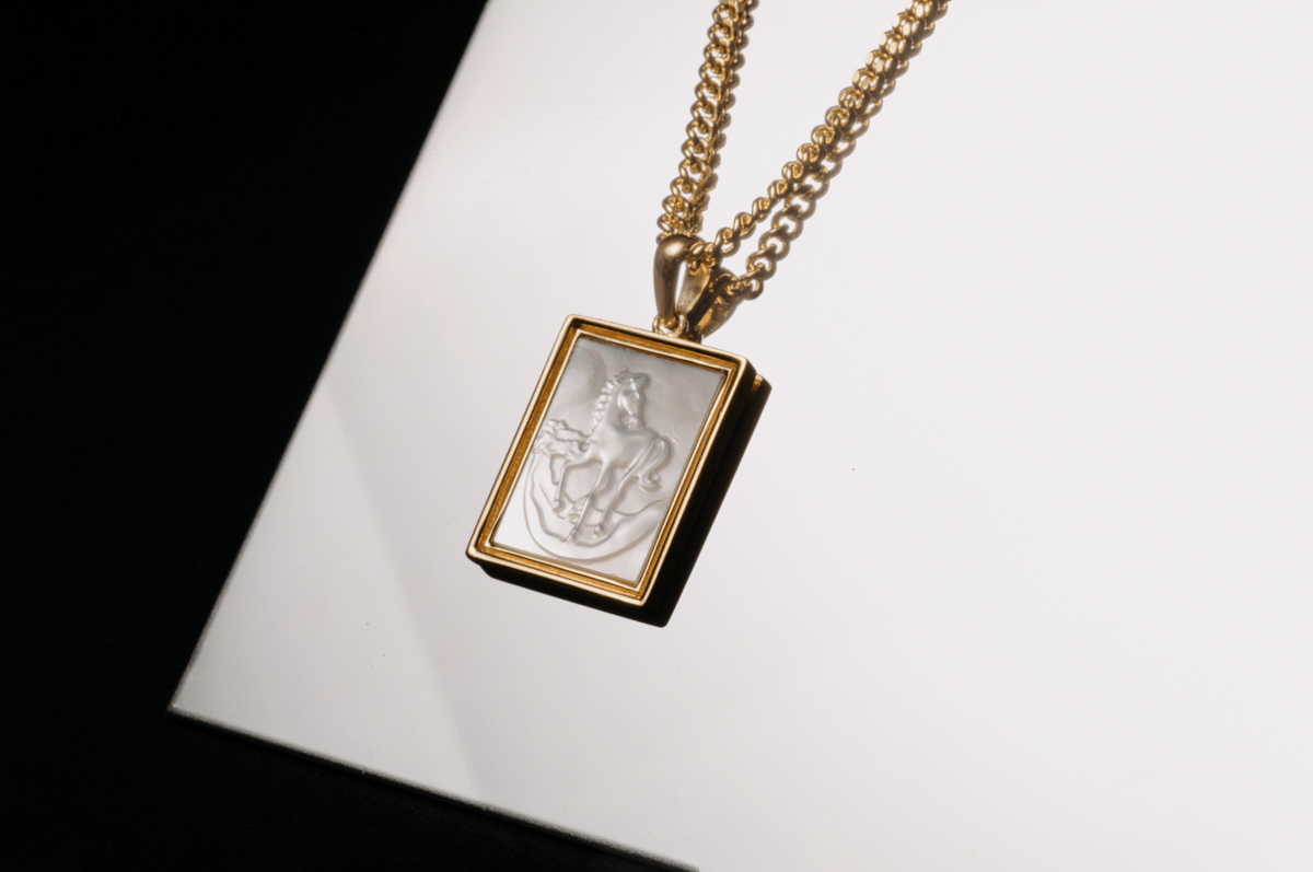 IX Valor Pendant